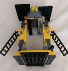 Lego service tower stand from the retired LEGO Star Wars B-wing Fighter (6208)