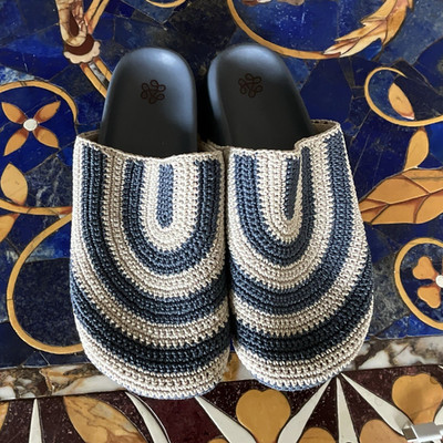 The Sak Women s Blue/White Striped Slide Slippers Open Toe Fabric Upper Sz 9