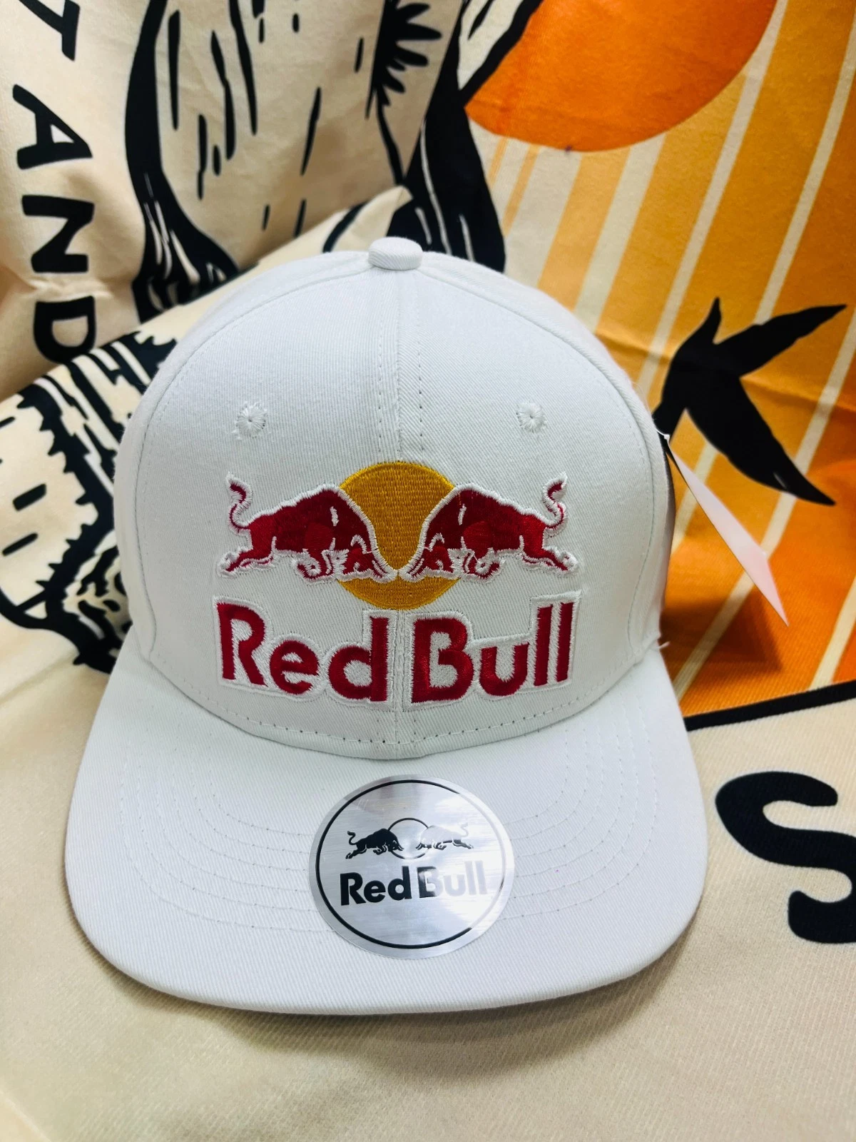 Red Bull Men's Outdoors White Flat Brim Hat Adjustable
Opens in a new window or tab
