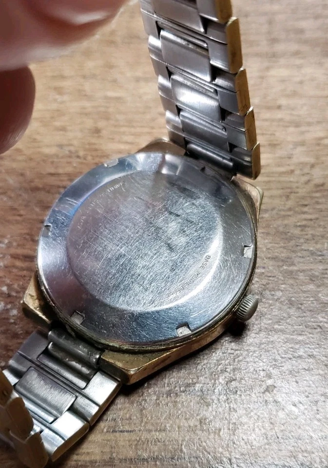 Vtg Wittnauer Geneve Men's Automatic Watch 17 Jewel D11AE Day Date Runs - Image 3 of 4