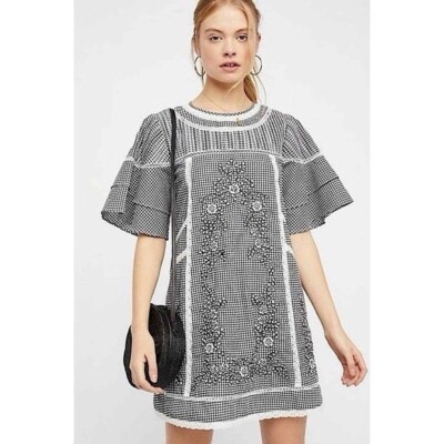 reformation wrap dress Reformation // White & Red Linen Stripes Wrap Dress – VSP Consignment