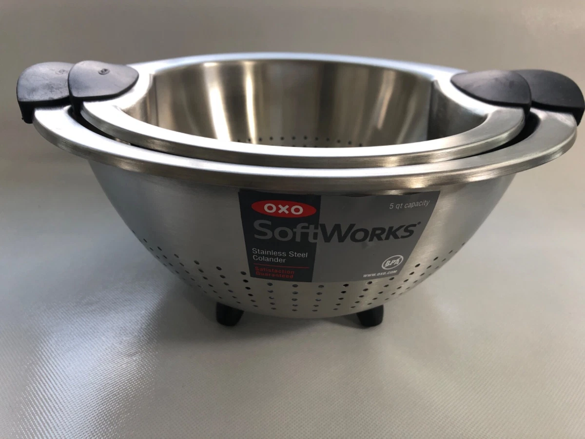 New OXO Good Grips Stainless Steel Colander Stainer Set - 5 Quart