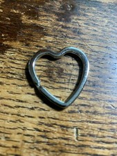New Lot of 50 Nickel Heart Shaped Steel Split Rings Keyring