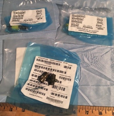3 NEW PTO1-8-4S Mil-Spec Connectors 71-146108-04S with Gold Pins 4-Position