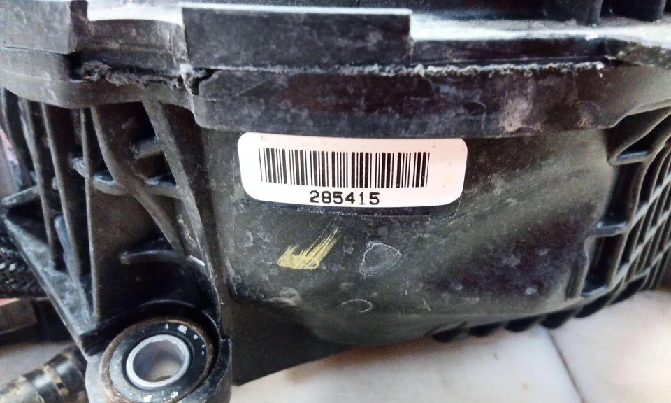 Coletor de admissão Jeep JL Wrangler fabricante de equipamento original 2,0L com intercooler 05281983AA 2018-2023 - Imagem 4 de 4