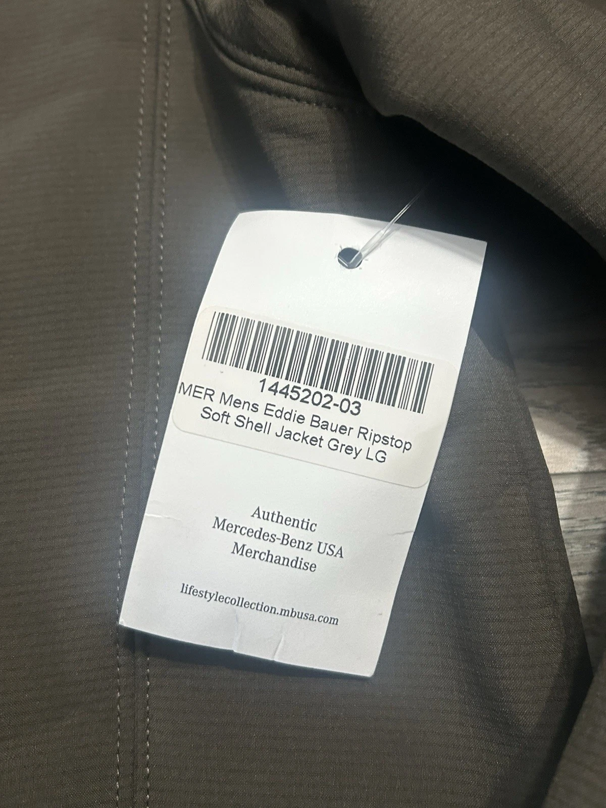 Eddie Bauer Jacket Mercedes Benz Size Large Brand New With Tags - product detail image 5