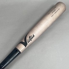Victus Pro Hard Gloss V-Cut Maple 32/29 -3 Wooden Baseball Bat