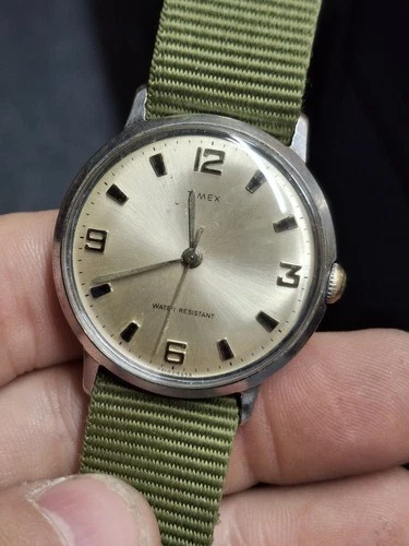 Timex Marlin 1969 Silver Tone Mens Vintage 1960s Mechanical Handwind Retro Watch