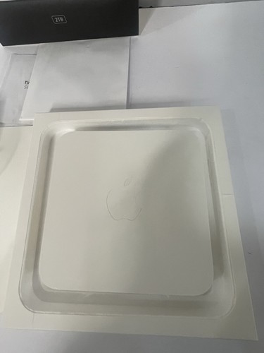 Apple A1409 4th Generation 2TB Time Capsule w/ Cable and Original Box Tested - Picture 3 of 4