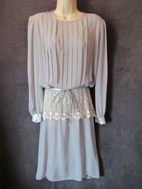 70&#039;s 80&#039;s Vintage Dim The Lites Pale Blue Gray Chiffon Crochet Pleat Dress 16P