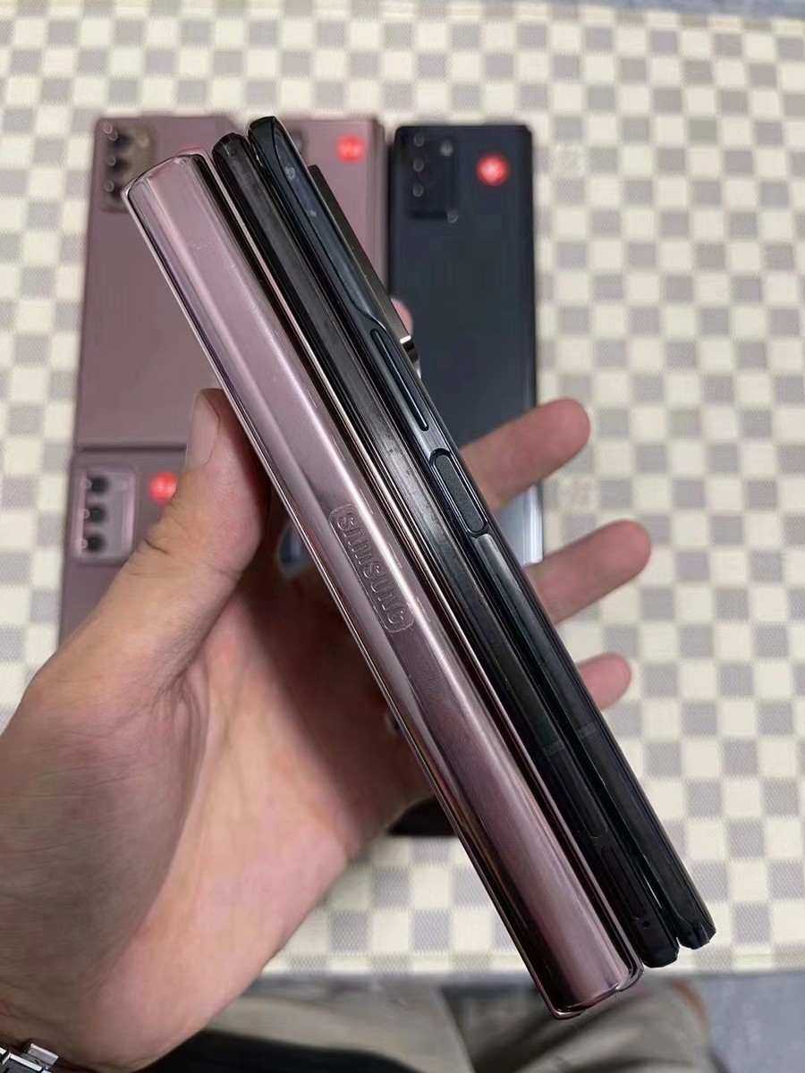 Samsung Galaxy Z Fold2 5G | 12GB RAM | 256GB/512GB | 7.6 in