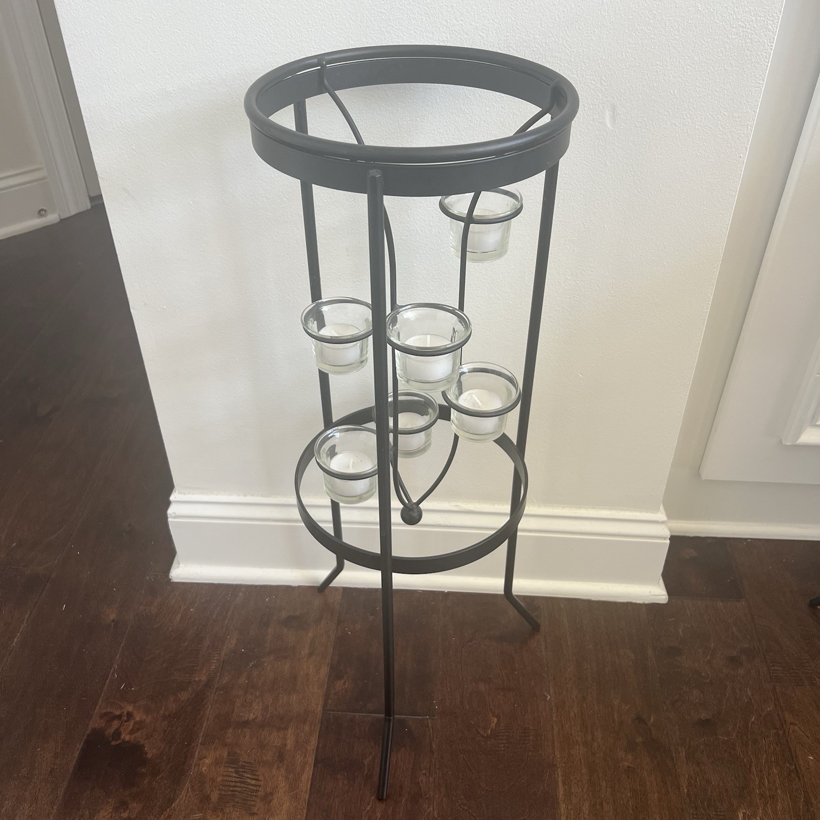 Stand With Clear Votive Tealight Cups & Trellis