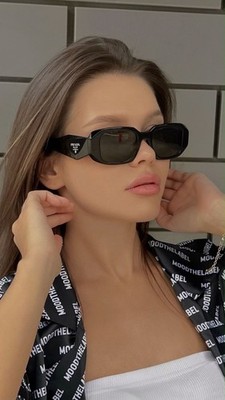PRADA Milano Women's Rectangle Sunglasses Black Plastic Frame Gray Tinted