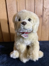 2015 FAO Schwarz Toys R Us 14" Sitting Yellow Labrador Retriever Dog Plush