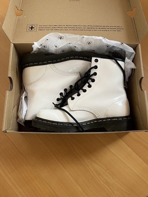 Dr. Martens 1460 Patent Lamper Lack Stiefel Weiß Gr. 38 OVP