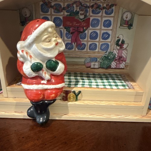 Vintage Japan Christmas Figurine Napco Santa Salt & Pepper Shaker Shelf Sitter