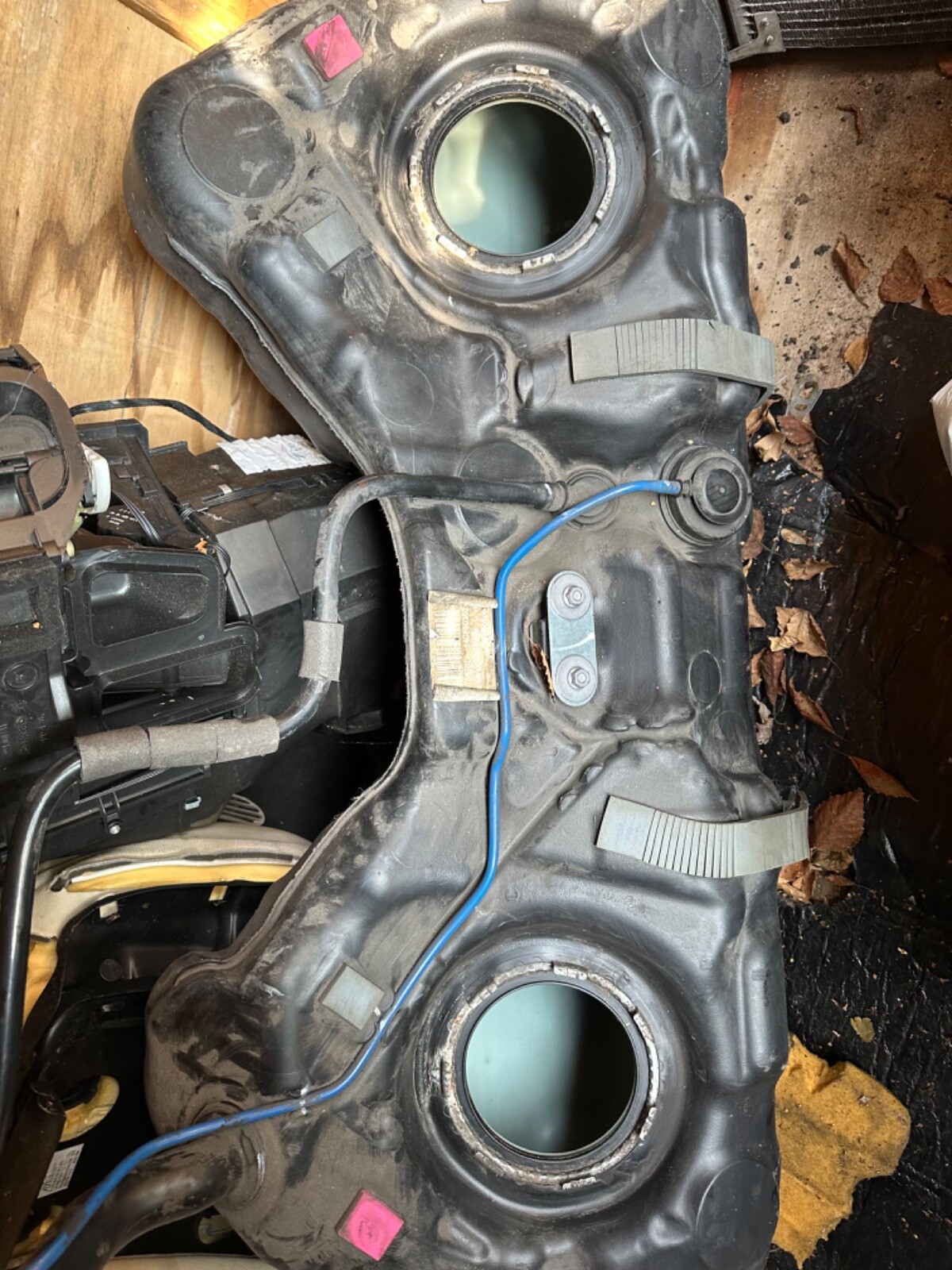 MERCEDES E Class W212 Diesel Fuel Tank A2124708601 2014 for sale 
