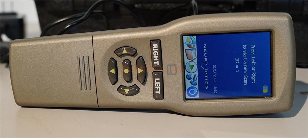 Neuroptics PLR-200 Infrared Pupillometer | eBay