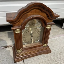 Vintage Tempus Fugit Quartz Dual Chime Mantel Clock - HLBN
