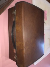 8 Track 24 Pc Leather Storage Case