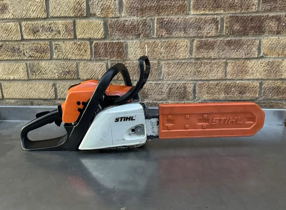 Stihl MS181 Petrol Chainsaw - Image 2 of 2