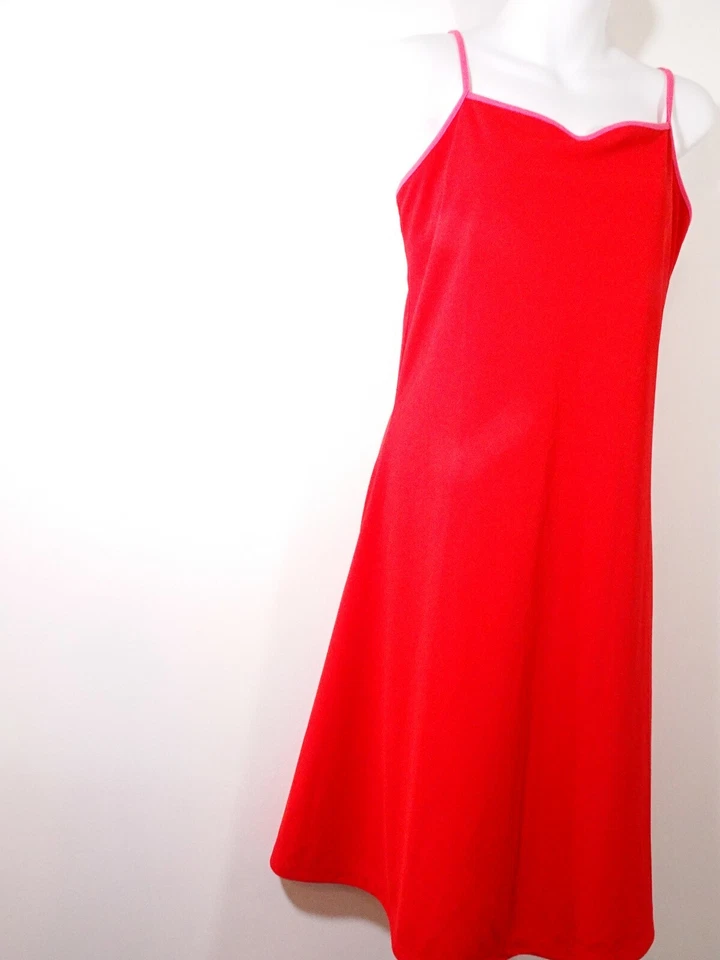 Vestido Isaac Mizrahi for Target para mujer rojo crepé rosa correa de espagueti talla S Foto 4 de 4