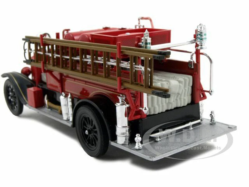1926 FORD T FIRE ENGINE RED & BLACK 1/32 DIECAST MODEL BY SIGNATURE MODELS 32313 - Image 3 of 4