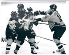 1991 Press Photo NHL Boston Bruins Kyle McLaren - snb1897