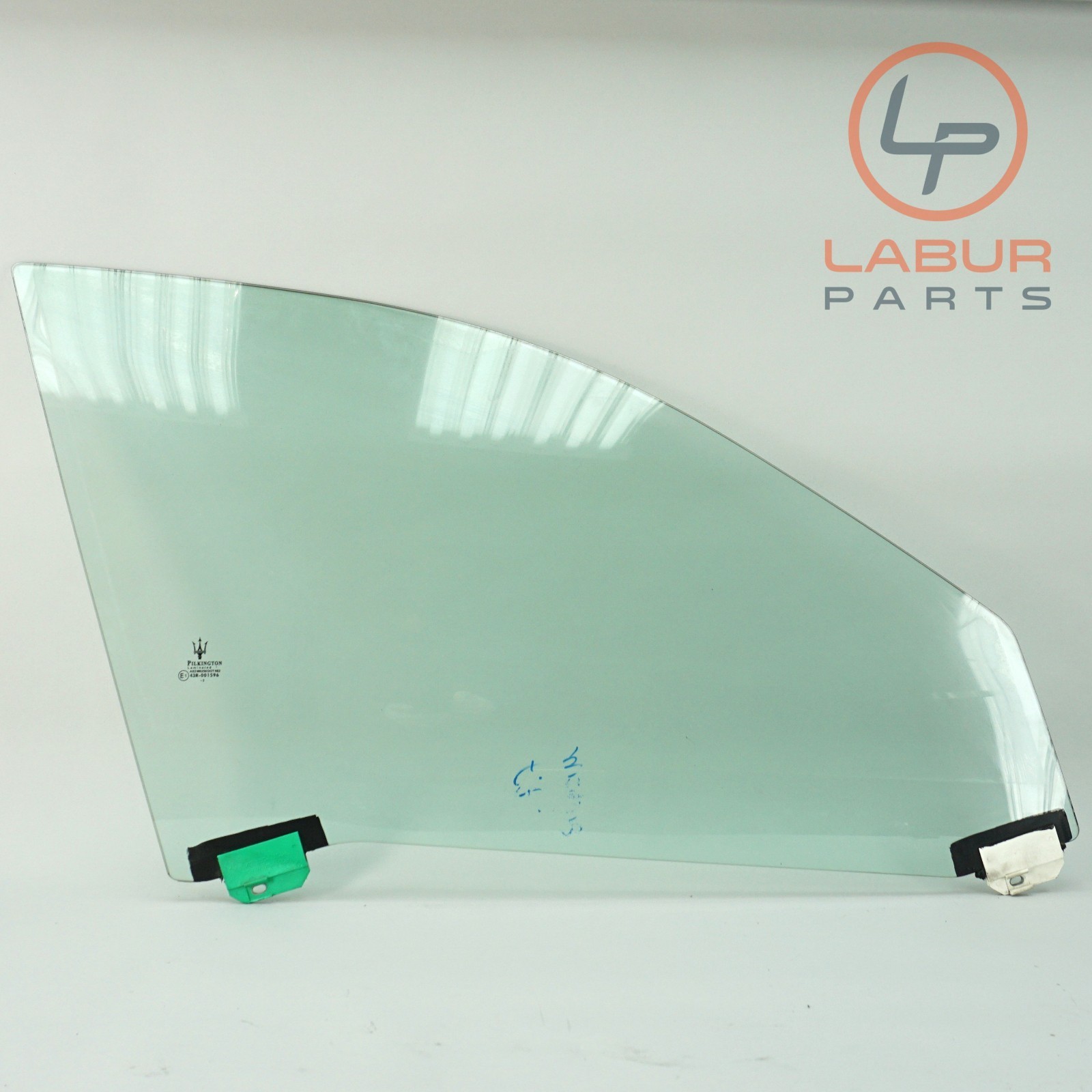 M139 03-13 Maserati Quattroporte Front Right Passenger Door Window Glass G535