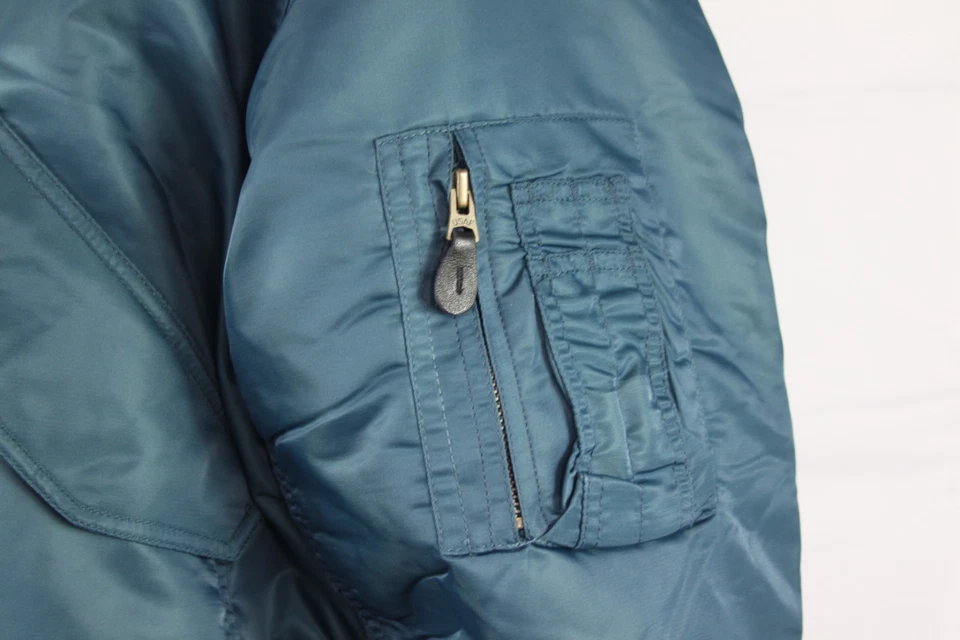 Jaqueta bombardeiro Highlander MA2 gola de pele sintética acolchoada azul quente - Imagem 3 de 4