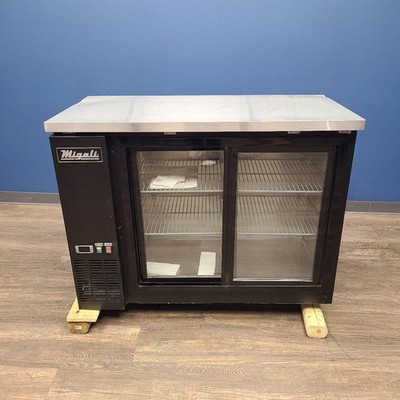 Migali C-BB48SG-HC 48'' Sliding Glass Door Back Bar Cooler (Scratch & Dent 2408)