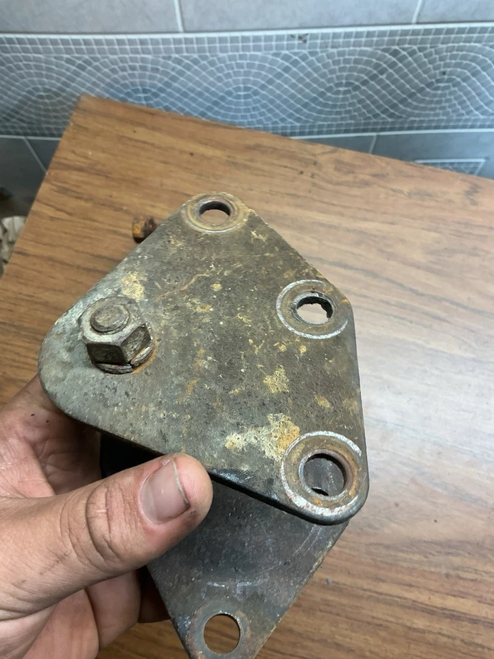 Suportes/poleiros de mola folha frontal Metropolitan Nash #2 - Imagem 2 de 4