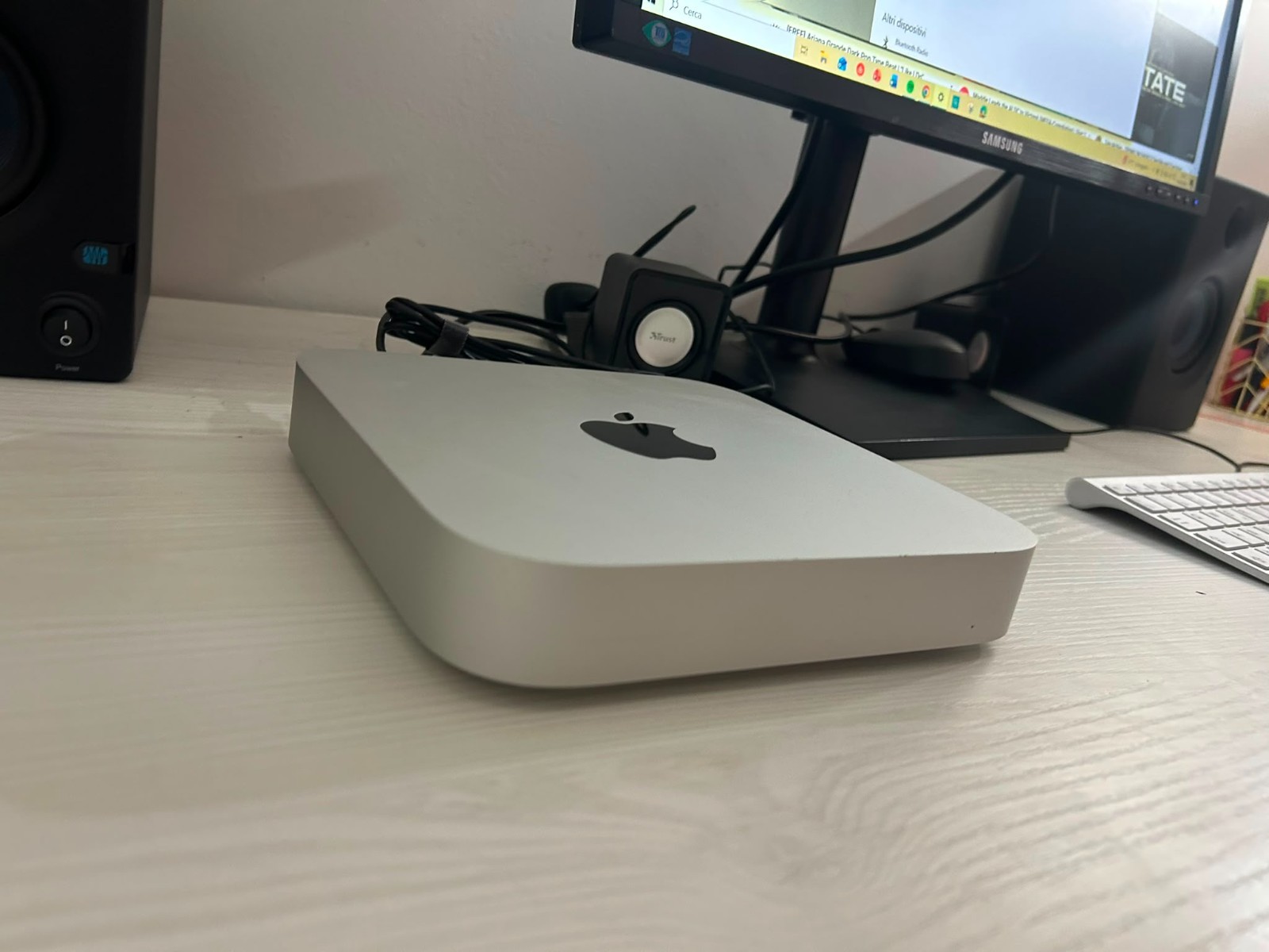 Apple Mac mini (256GB SSD, M2, 8GB, Gigabit Ethernet) Argento - MMFJ3T/A.