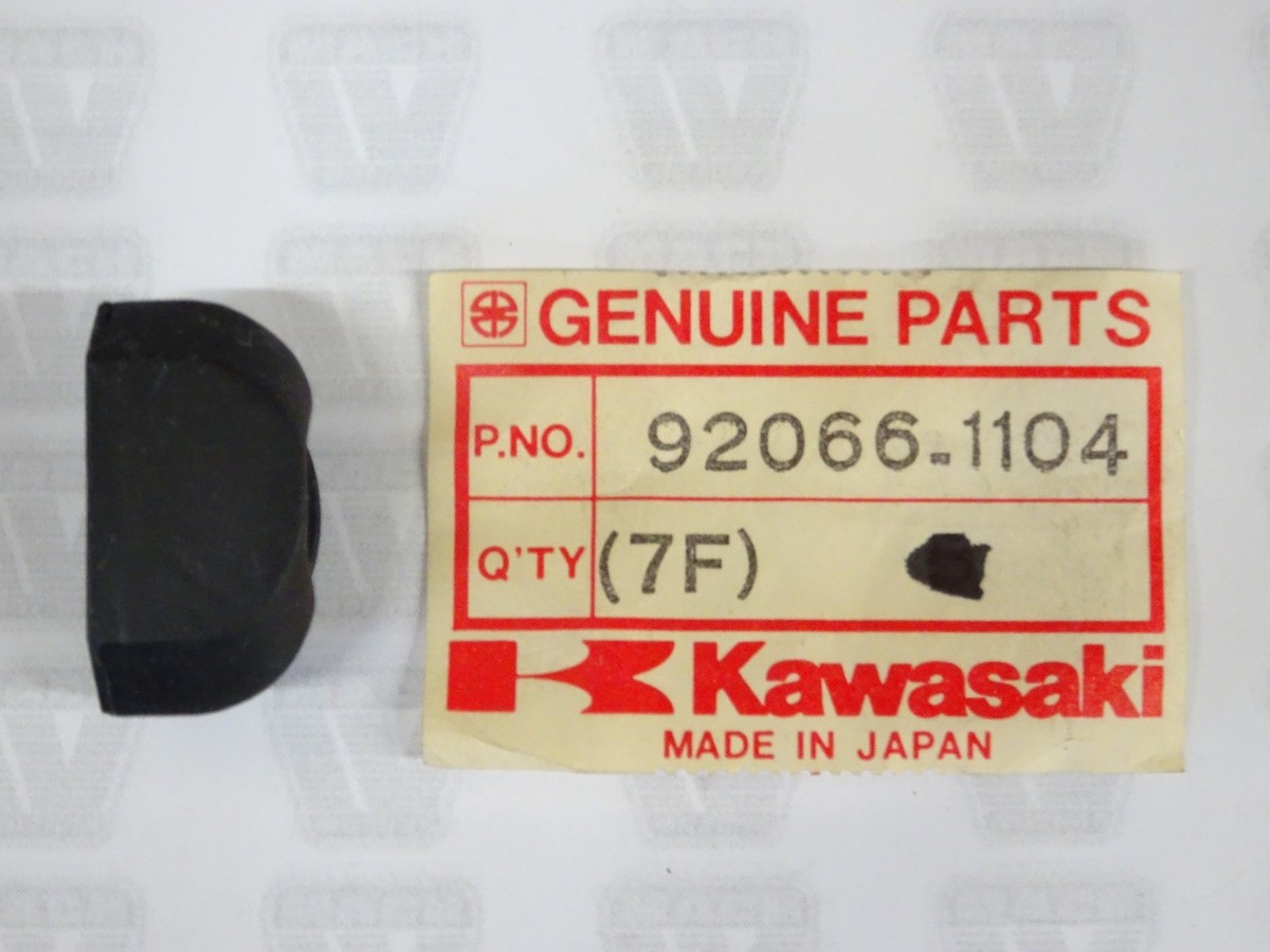 かざみ Kawasaki NOS NEW 92066-1104 Cylinder Head Cover Plug KZ ZX KZ1100