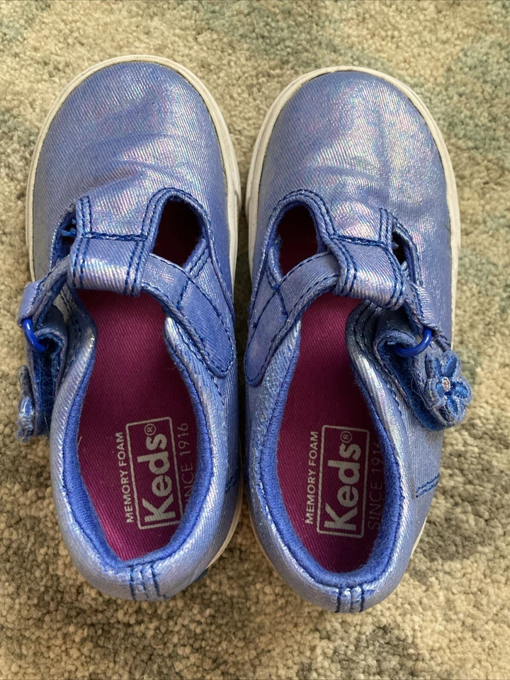 Zapatilla deportiva Keds azul iridiscente Daphne Mary Jane niño pequeño talla 7 M gancho/bucle Foto 3 de 4