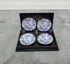 Dollhouse Plates Blue Onion Pattern Set of 4 Reutter Porcelain 1:12 Scale