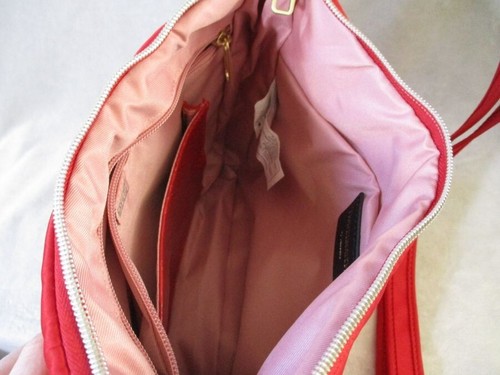 NEW TravelSmith Crossbody Bag RED Anti-Theft RFID Security Safe Going Places - Picture 6 of 7