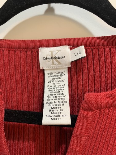 Calvin Klein Sweater Womens Large Red Split V Neck Ribbed Armpit To Armpit 18” - Picture 2 of 5