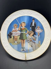 SHIRLEY TEMPLE COLLECTION AUTOGRAPHED “Stand Up and Cheer” PLATE #752
