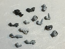 A27456 WARHAMMER 40K SPACE MARINES BITS LOT TERMINATOR SCOUT ARMS GW