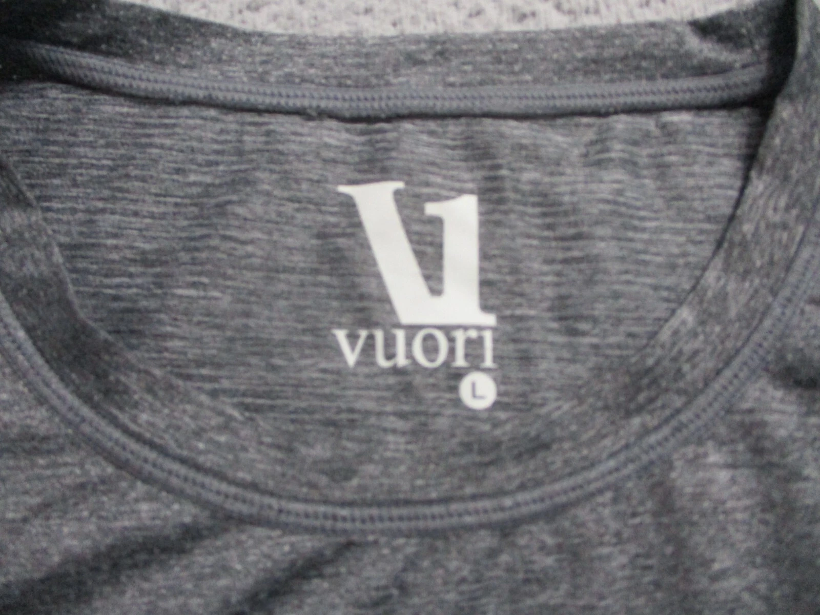 vuori short sleeve crewneck pocket performance stretch shirt