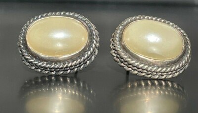 925 Sterling Silver Mobe Pearl Stud Earrings