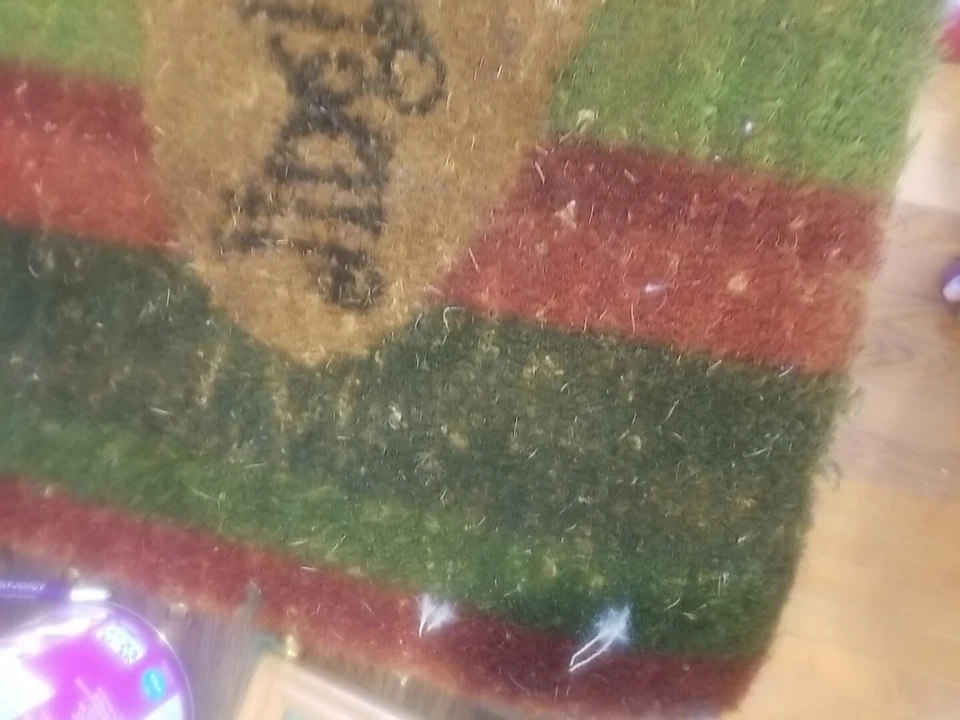 CAPACHO DE NATAL PARA ÁREA EXTERNA, 30" x 17", "JINGLE ALL THE WAY" COM SINOS NAS EXTREMIDADES - Imagem 3 de 4