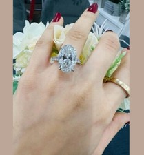 IGI Certified 6.50Carat F/VS Lab Grown Oval Diamond Engagement Ring In Platinum