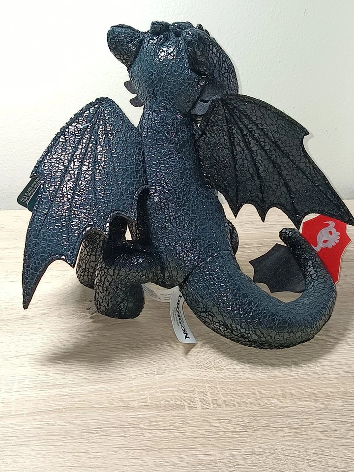 *FRETE GRÁTIS* 8" TOOTHLESS Deluxe How to Train Your Dragon Plush 2025 - Imagem 4 de 4