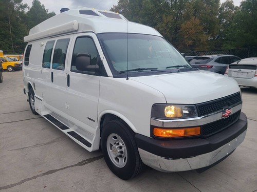 RoadTrek RT 190 Popular RV Class B Motor Home Camper Van - Picture 8 of 40