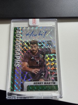 2021-22 Panini Mosaic Green Road to Qatar Henry Martin Mexico Auto