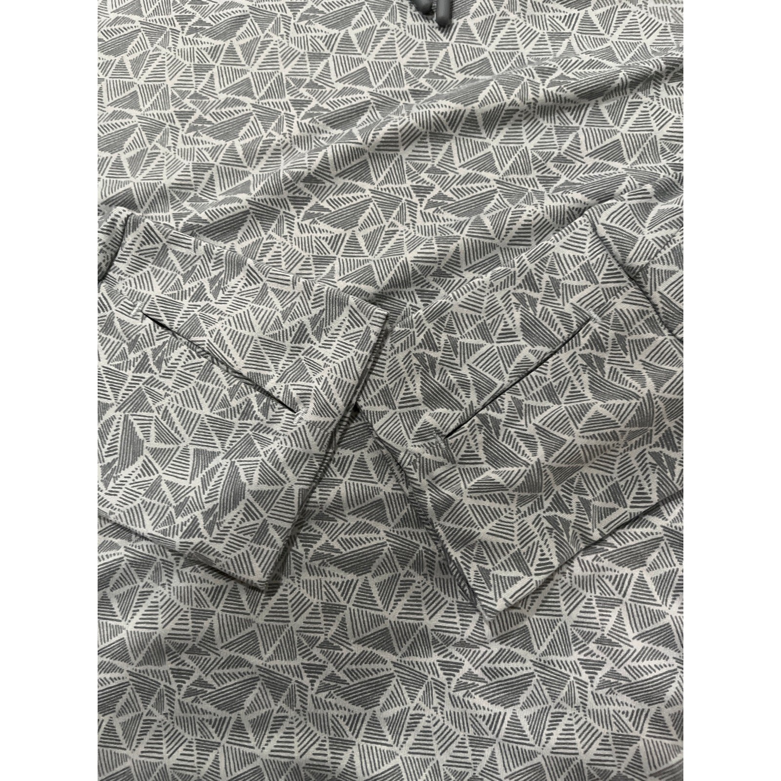 Ascend Evolve Lightweight Gray Geometric Pattern … - image 5