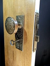 Antique Eastlake Full Door Set W/key Lockwood Knobs Yale Mortise Plates Strike