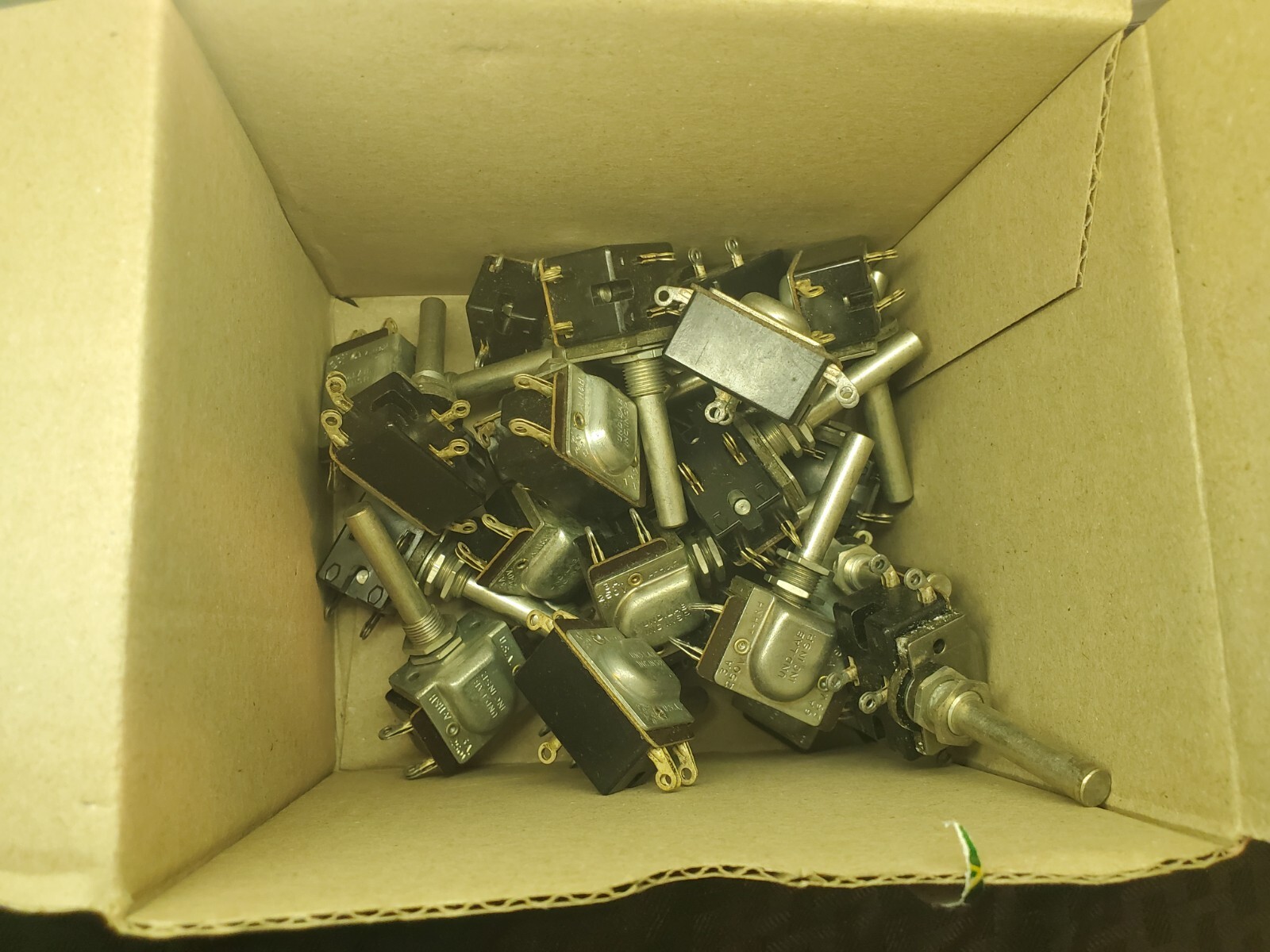 Lot Of 24 Arrow H&H Rotary On & Off Switches 3A 250V for Vintage Radios ...